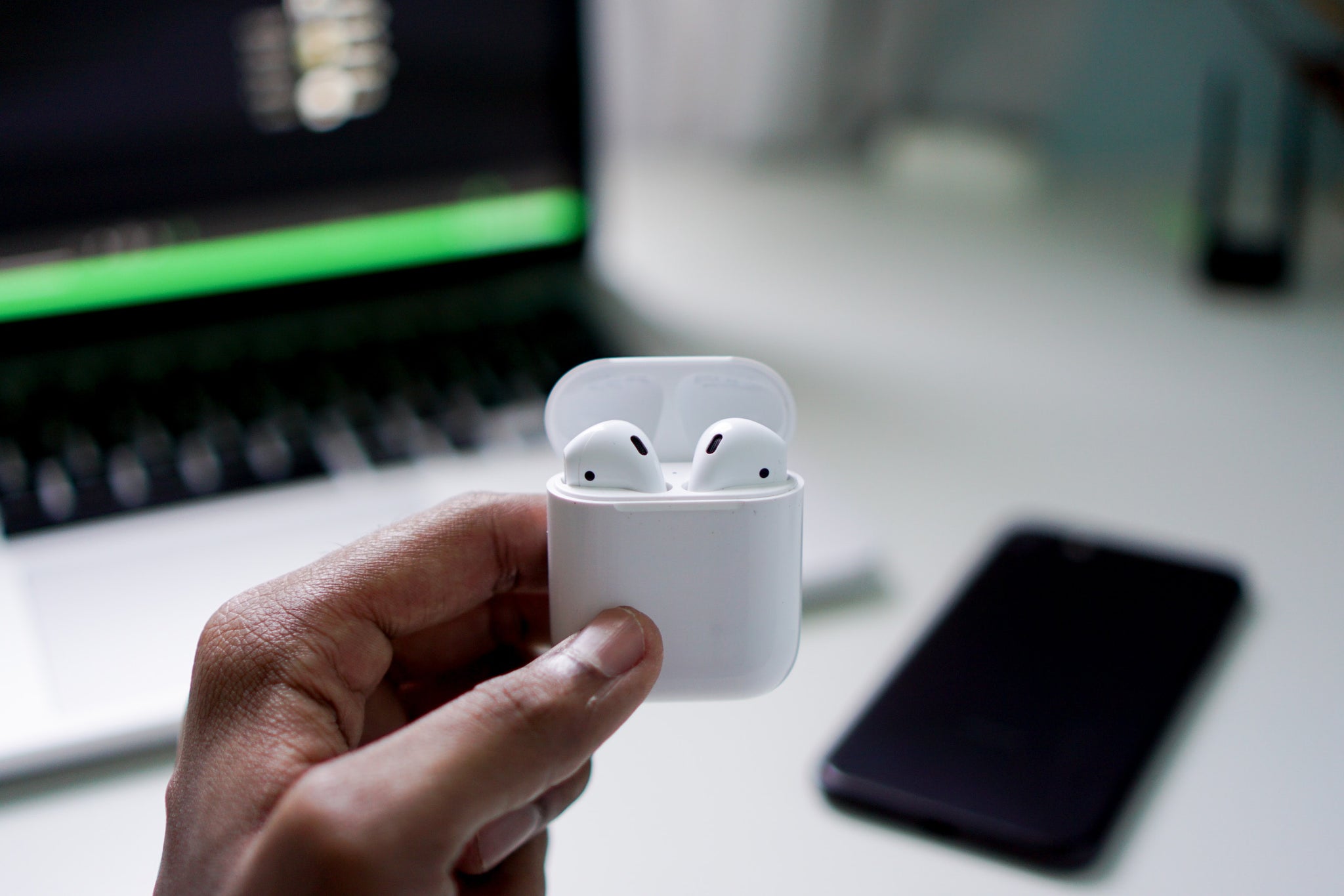 AirPods: Tips and Tricks