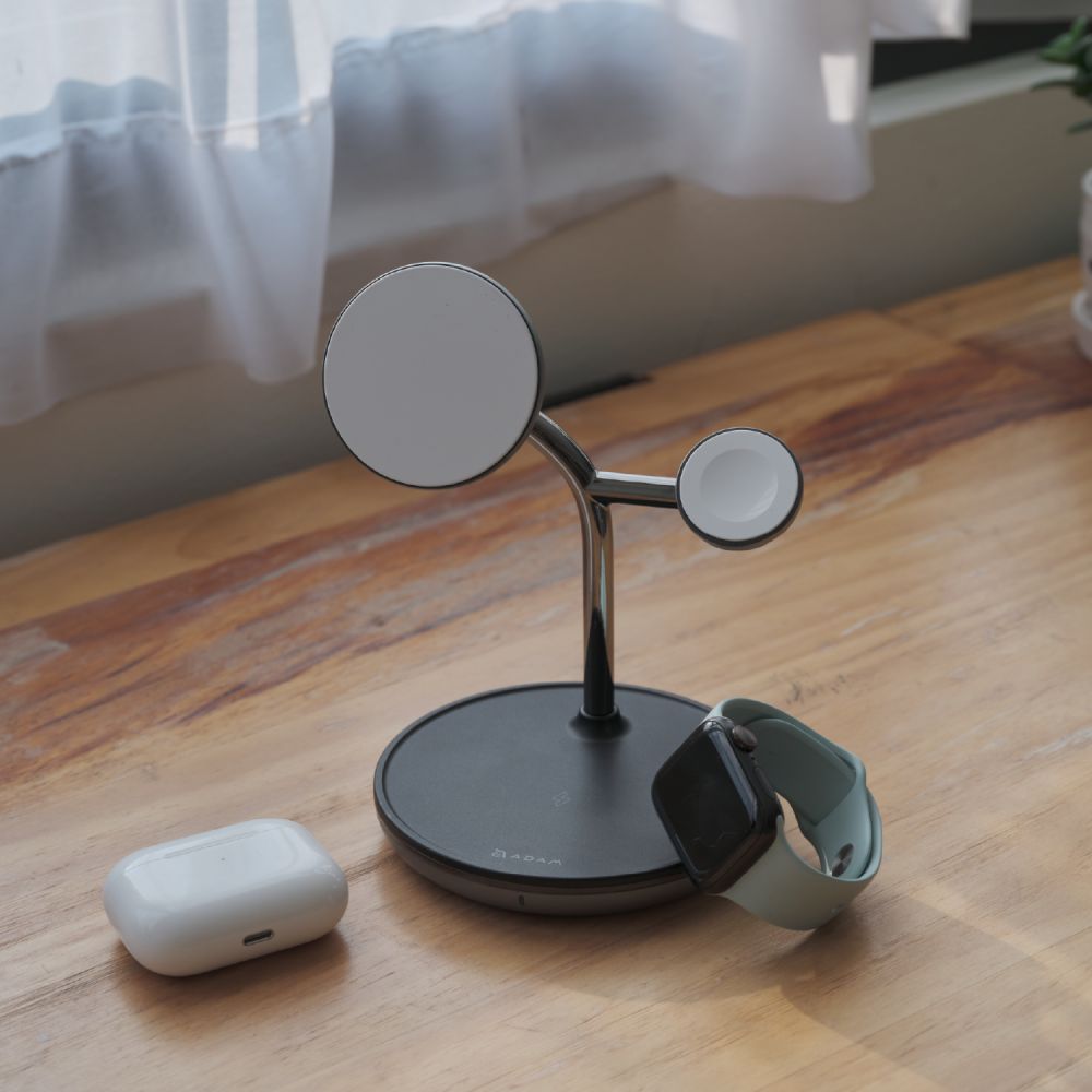 Adam Elements Omnia M3+ Magnetic 3-in-1 Wireless Charging Station