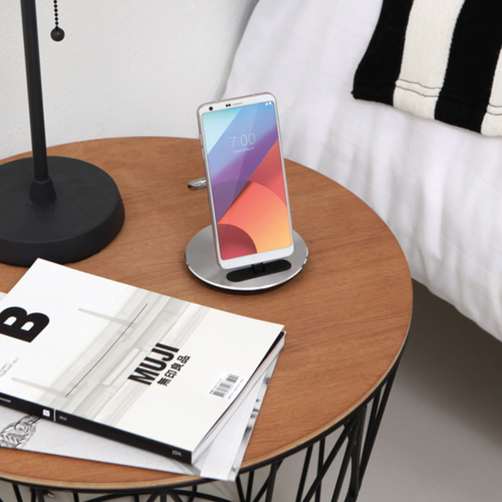 Freedy Charging Stand for iPhone and Apple Watch